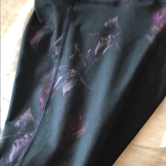 Lululemon tank - Picture 4 of 5